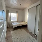 Villa Stunning 5br 16 Bed With Finnish Sauna & Jacuzzi 340 M2