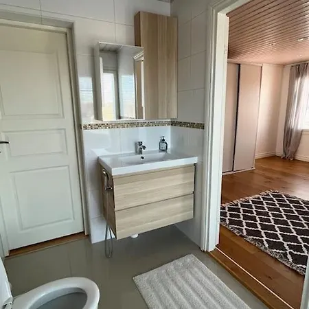 Stunning 5br 16 Bed With Finnish Sauna & Jacuzzi 340 M2 *