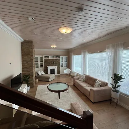 Stunning 5br 16 Bed With Finnish Sauna&jacuzzi 340 M2 * Tampere
