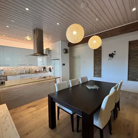 Stunning 5br 16 Bed With Finnish Sauna & Jacuzzi 340 M2 *