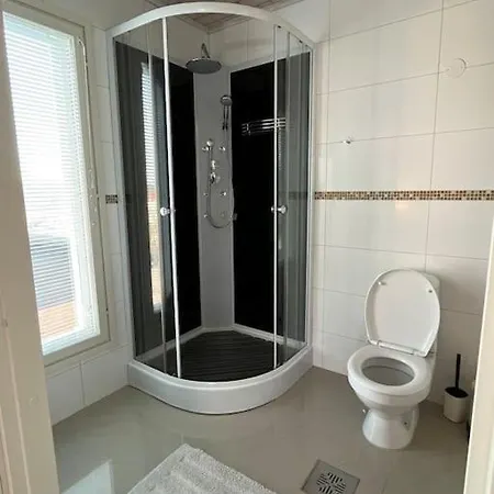 Stunning 5br 16 Bed With Finnish Sauna & Jacuzzi 340 M2 Villa *