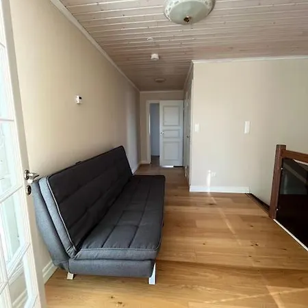 Stunning 5br 16 Bed With Finnish Sauna & Jacuzzi 340 M2 Villa Tampere