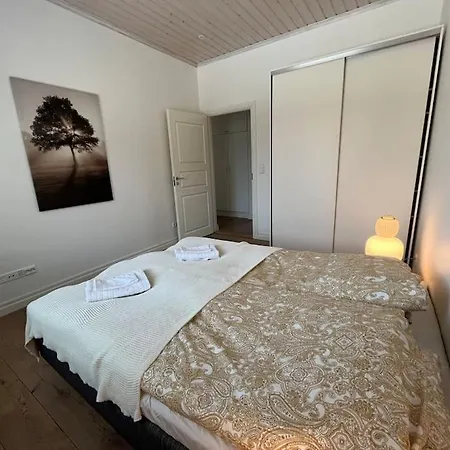 Stunning 5br 16 Bed With Finnish Sauna & Jacuzzi 340 M2 * Tampere