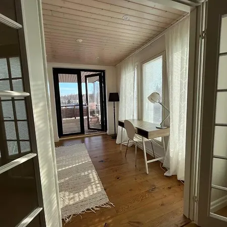Stunning 5br 16 Bed With Finnish Sauna & Jacuzzi 340 M2 * Tampere