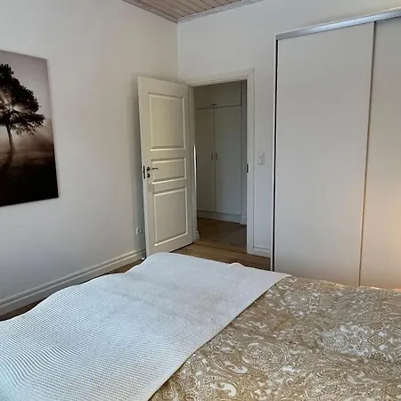 Villa Stunning 5br 16 Bed With Finnish Sauna & Jacuzzi 340 M2 *