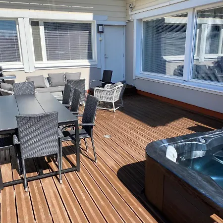 Stunning 5br 16 Bed With Finnish Sauna & Jacuzzi 340 M2 ヴィラ *