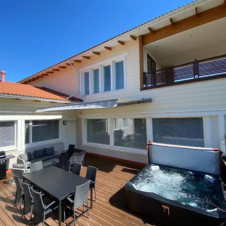 Stunning 5br 16 Bed With Finnish Sauna & Jacuzzi 340 M2 Villa *