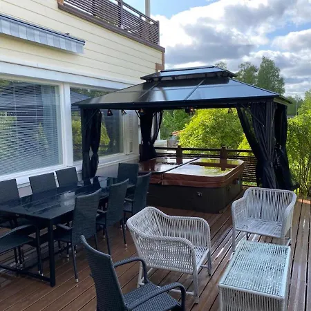 Stunning 5br 16 Bed With Finnish Sauna & Jacuzzi 340 M2 ヴィラ *