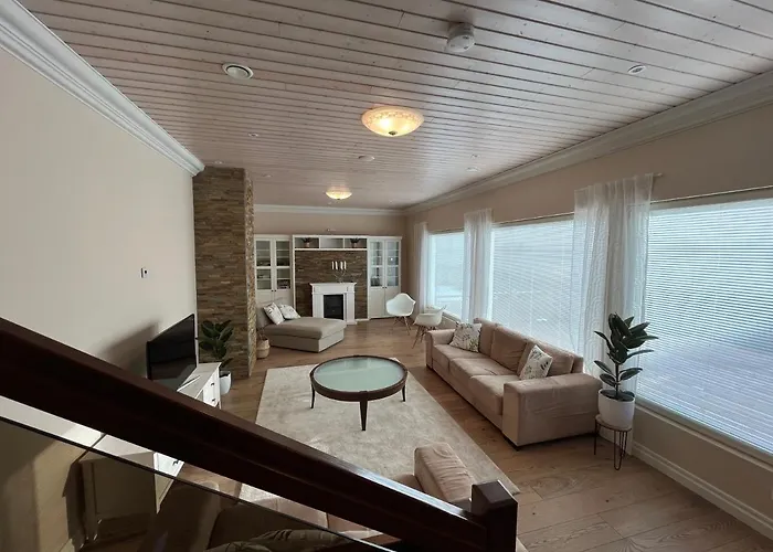 Stunning 5br 16 Bed With Finnish Sauna & Jacuzzi 340 M2 * Tampere