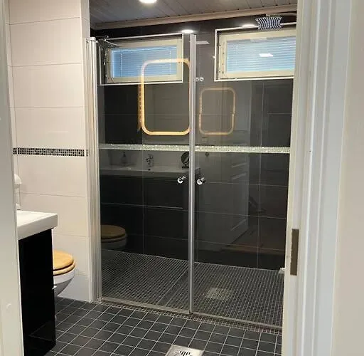 Stunning 5br 16 Bed With Finnish Sauna & Jacuzzi 340 M2 *