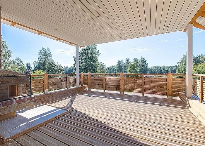 Villa Stunning 5br 16 Bed With Finnish Sauna & Jacuzzi 340 M2 *