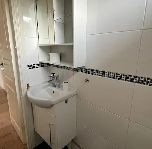 Stunning 5br 16 Bed With Finnish Sauna & Jacuzzi 340 M2 *