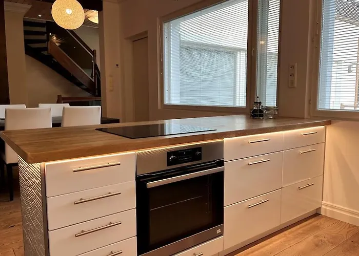 Stunning 5br 16 Bed With Finnish Sauna & Jacuzzi 340 M2 Villa