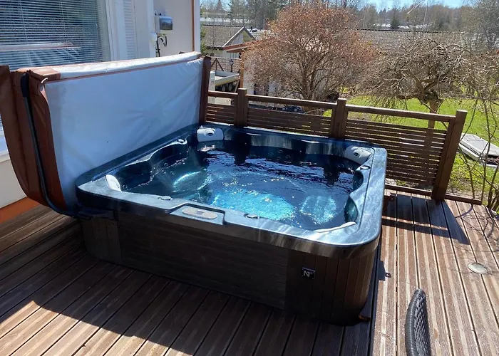 Stunning 5br 16 Bed With Finnish Sauna & Jacuzzi 340 M2 Villa