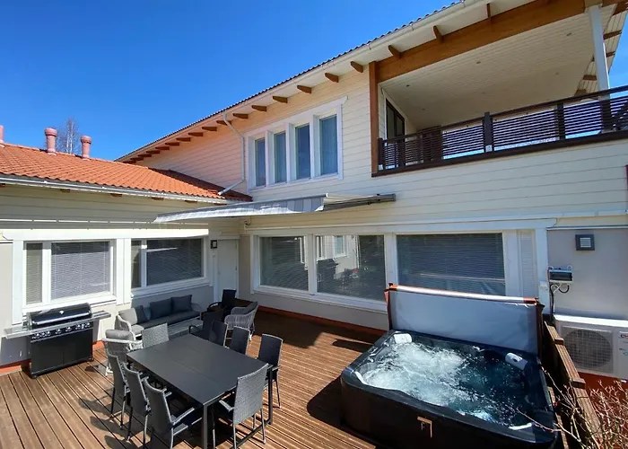 Stunning 5br 16 Bed With Finnish Sauna & Jacuzzi 340 M2 Villa *