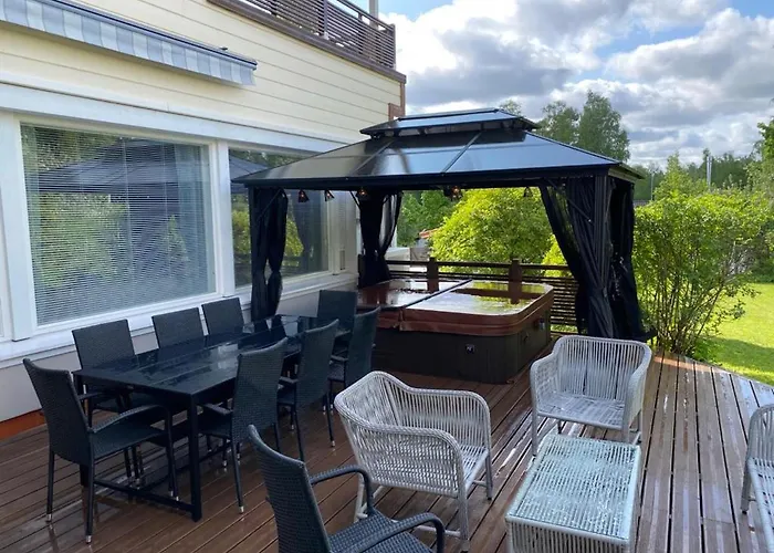 Stunning 5br 16 Bed With Finnish Sauna & Jacuzzi 340 M2 Villa *